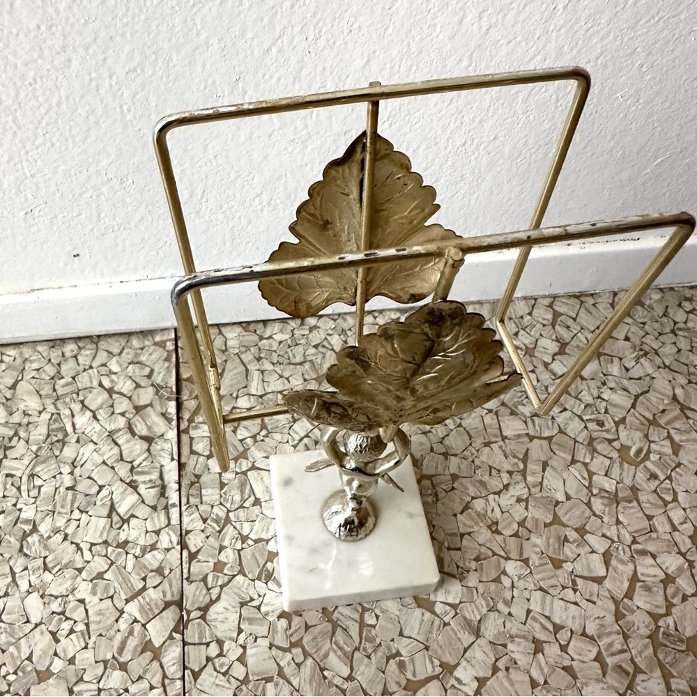 Beautiful Hollywood regency share of maple leaf letter holder or napkin holder - Picture 3 of 6